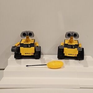 Disney Pixar Wall-E Interactive Robot Set